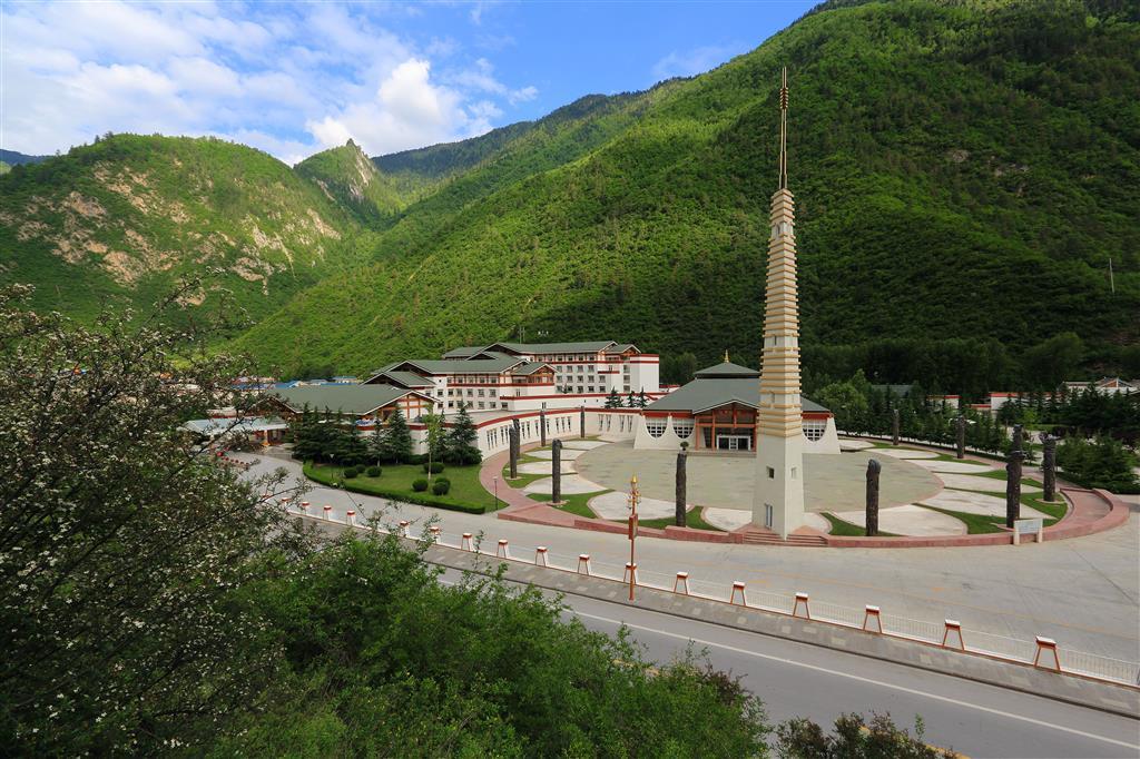 Sheraton Jiuzhaigou Resort Extérieur photo